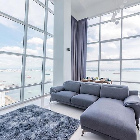 Maritime Penthouse Suite By The Sea George Town Esterno foto