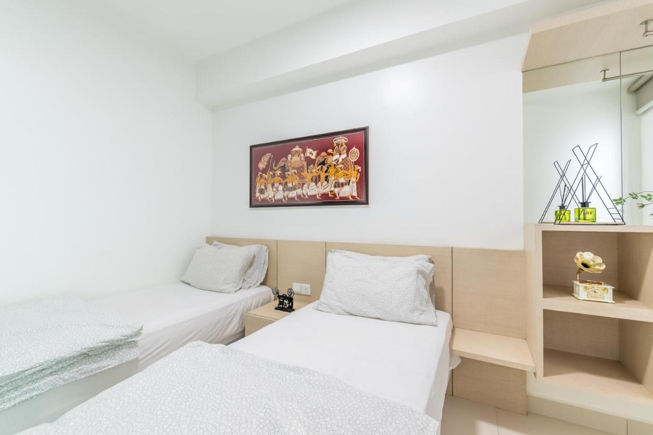 Maritime Penthouse Suite By The Sea George Town Esterno foto