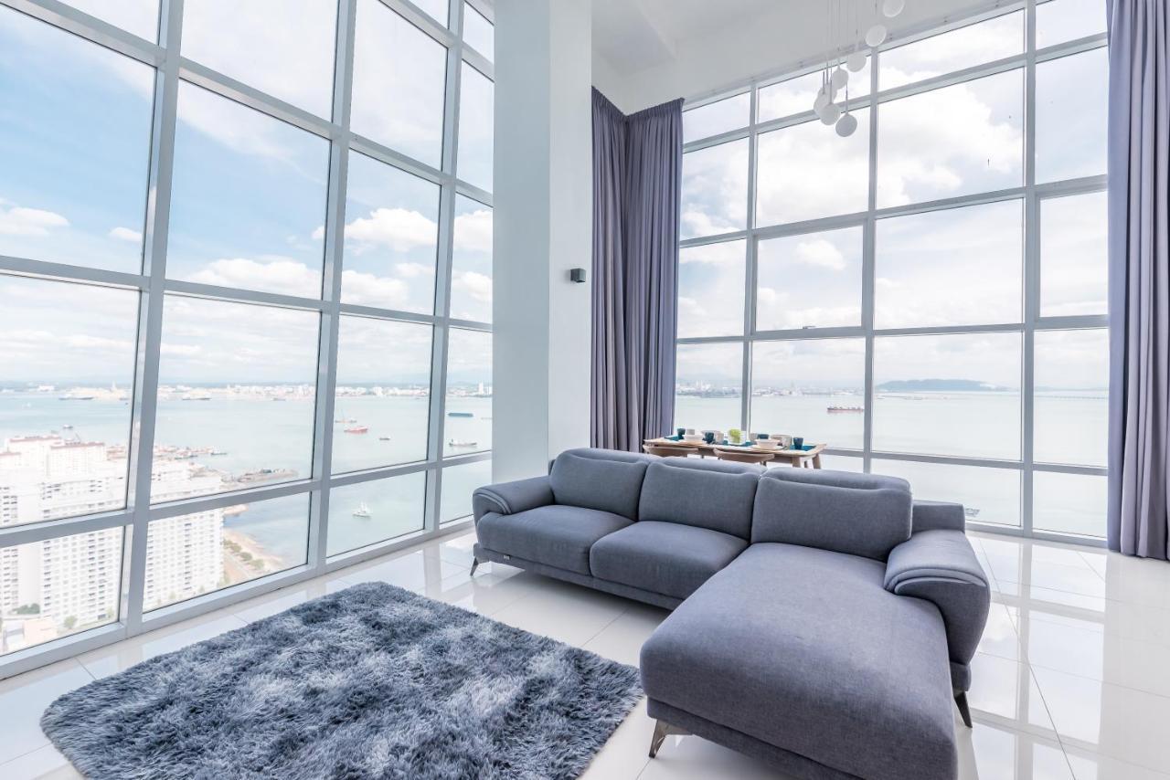 Maritime Penthouse Suite By The Sea George Town Esterno foto