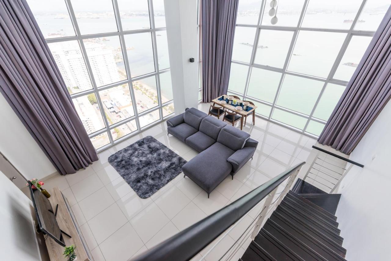 Maritime Penthouse Suite By The Sea George Town Esterno foto