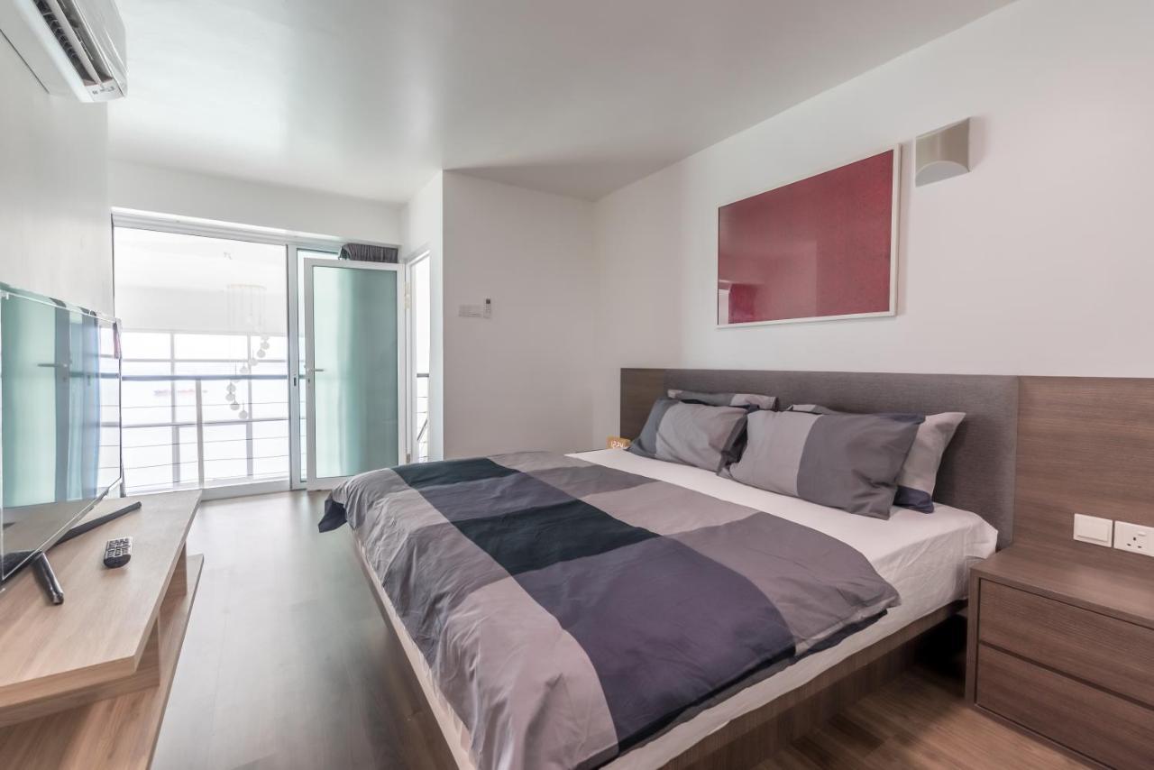 Maritime Penthouse Suite By The Sea George Town Esterno foto